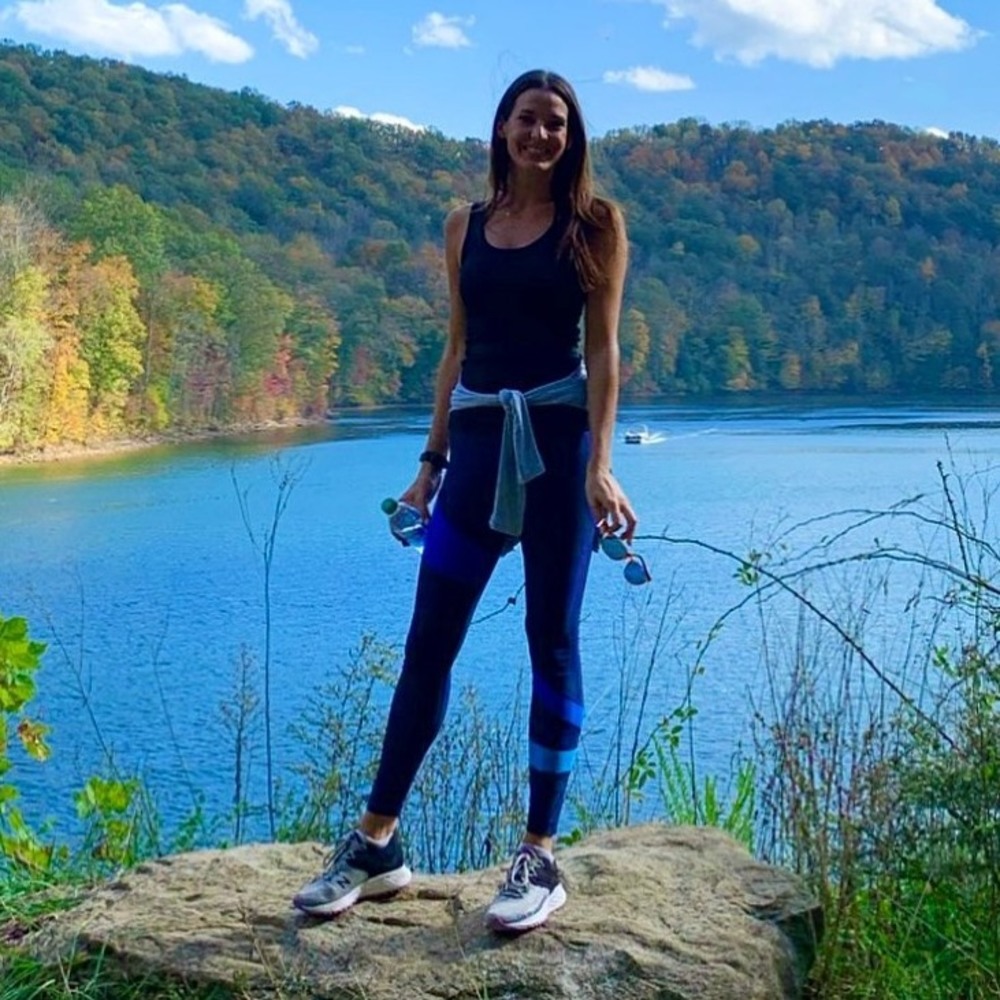 Meet your Posher, Angela